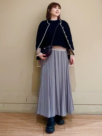 Juneさんの「UNTITLED｜◆【アンサンブル可能/6色展開】スパンレーヨン プルオーバーニット」を使ったコーディネート
