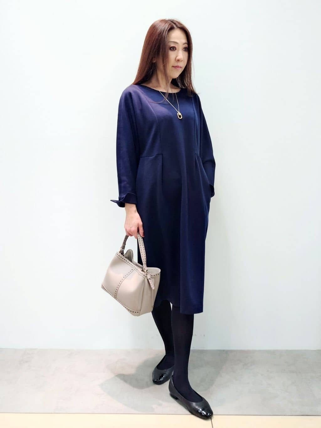 yoshiさんの「Reflect｜◆【夏SALE】ドルマンスリーブストレートシルエットワンピース」を使ったコーディネート
