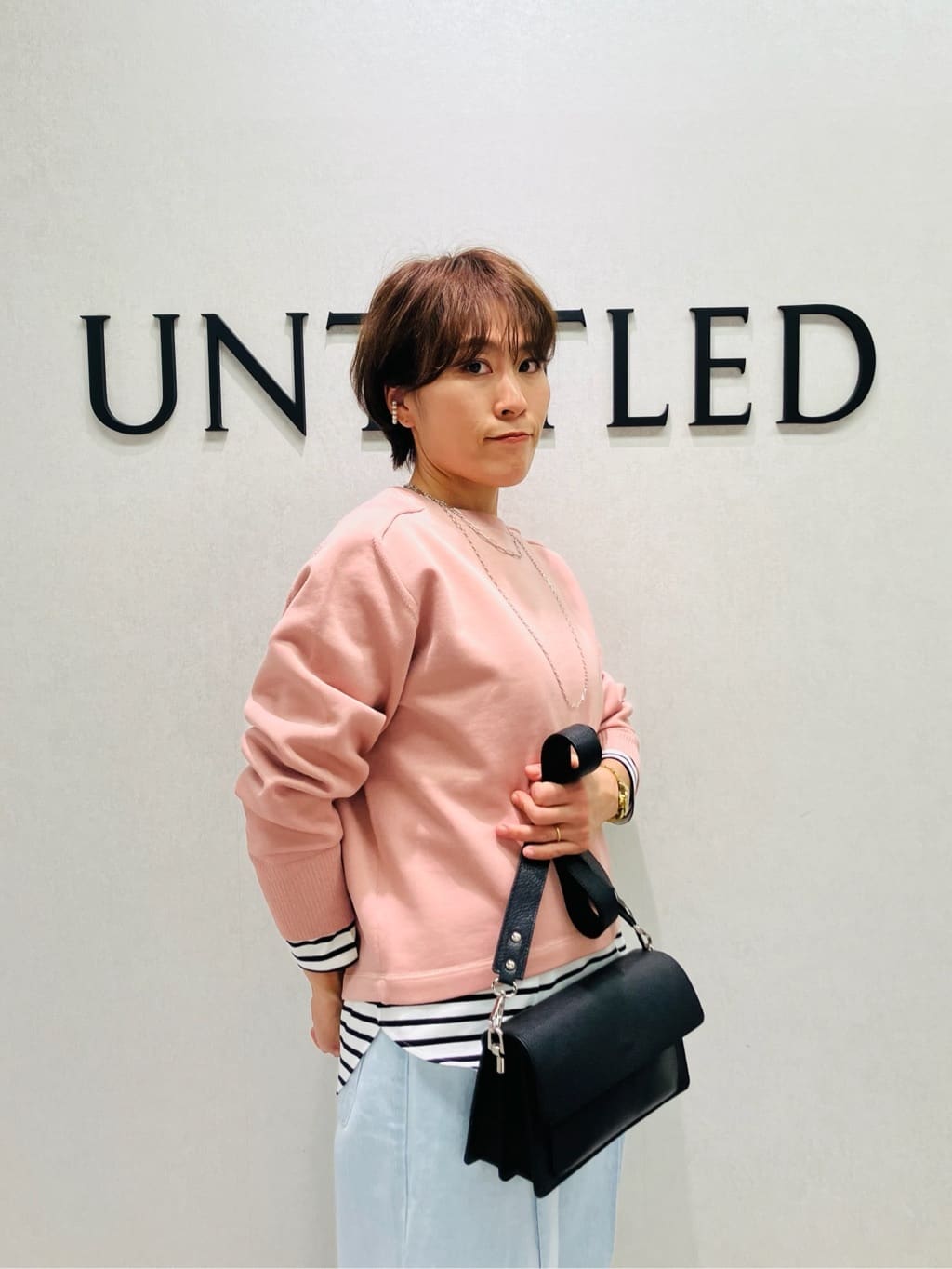 yukiさんの「UNTITLED｜◆カーブシルエット ワイドデニム」を使ったコーディネート