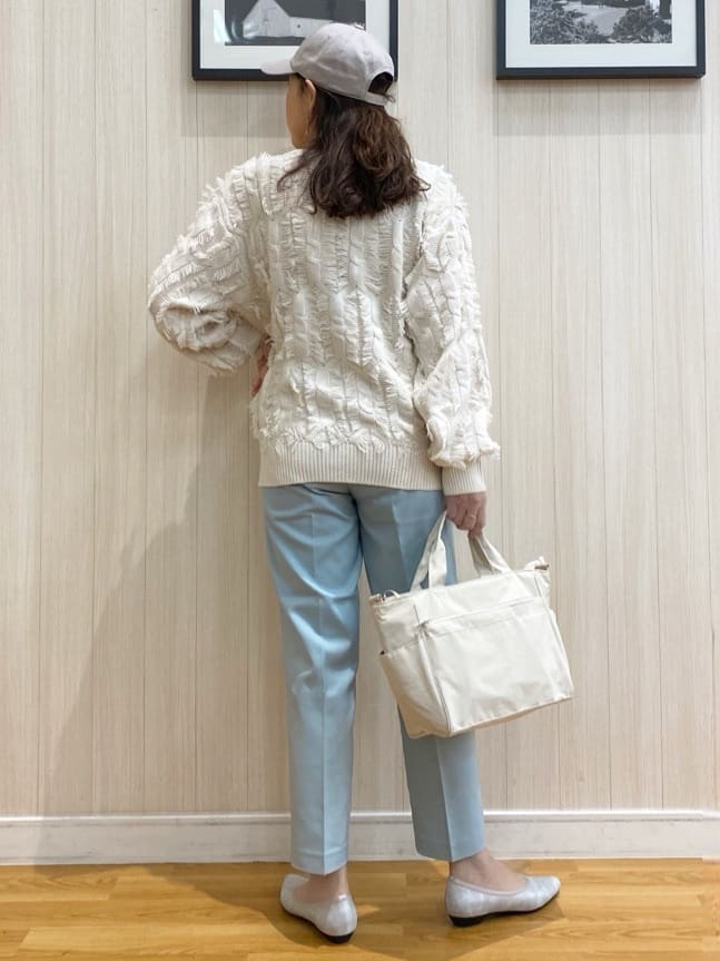 natsuさんの「SHOO･LA･RUE｜◆【S-LL】一枚で主役級。フリンジが目を惹くゆるニット」を使ったコーディネート