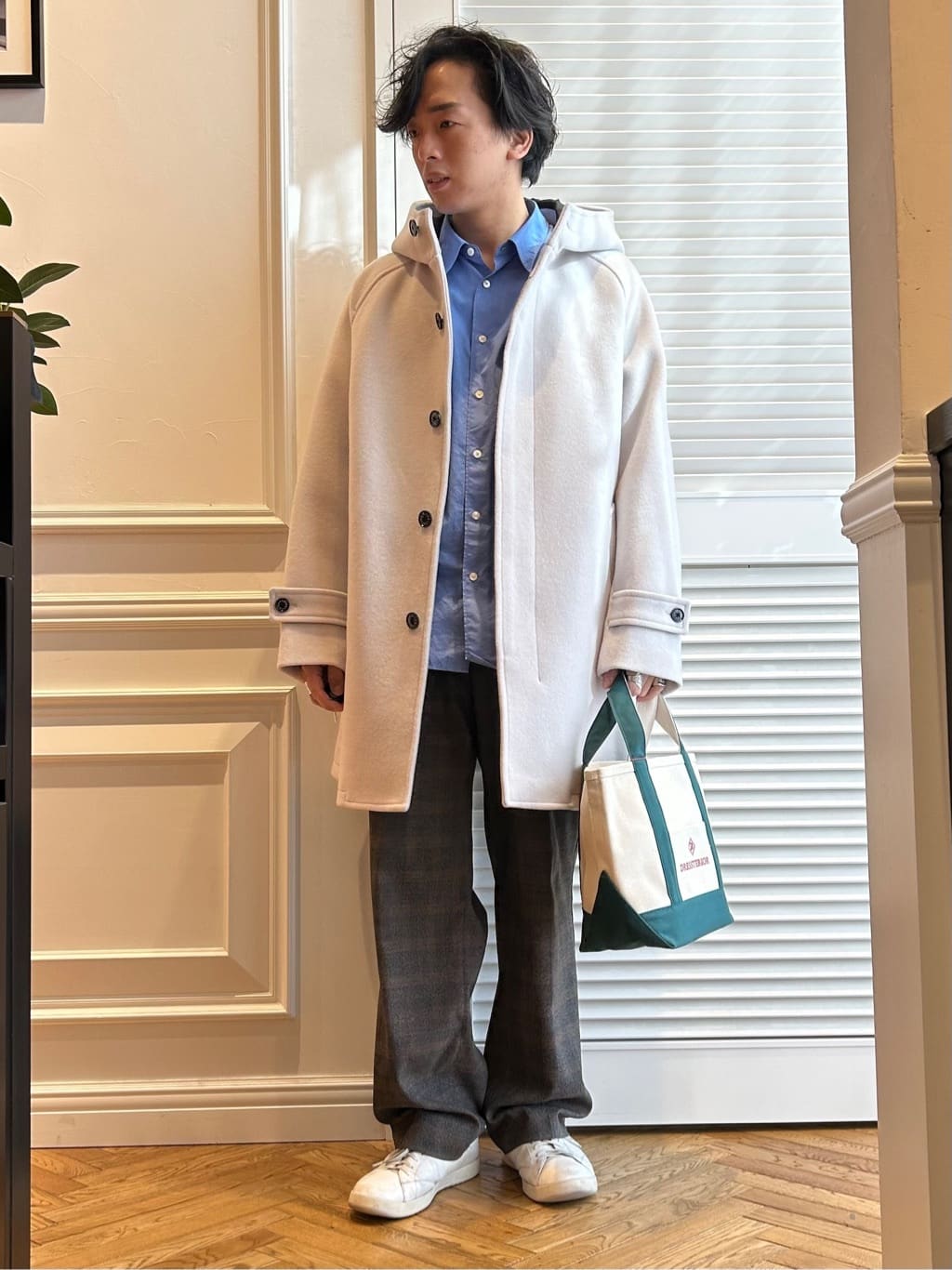 須田　慎二郎さんの「DRESSTERIOR｜」を使ったコーディネート