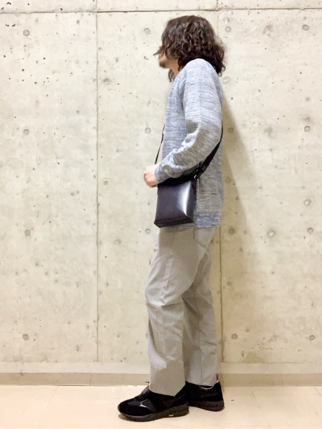 木村剛さんの「TAKEO KIKUCHI｜【Made in JAPAN】播州織 ストレッチ パンツ」を使ったコーディネート