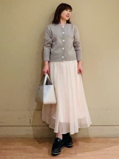 Juneさんの「UNTITLED｜◆【後ろウエストゴム/洗える】シアーローンロングスカート」を使ったコーディネート