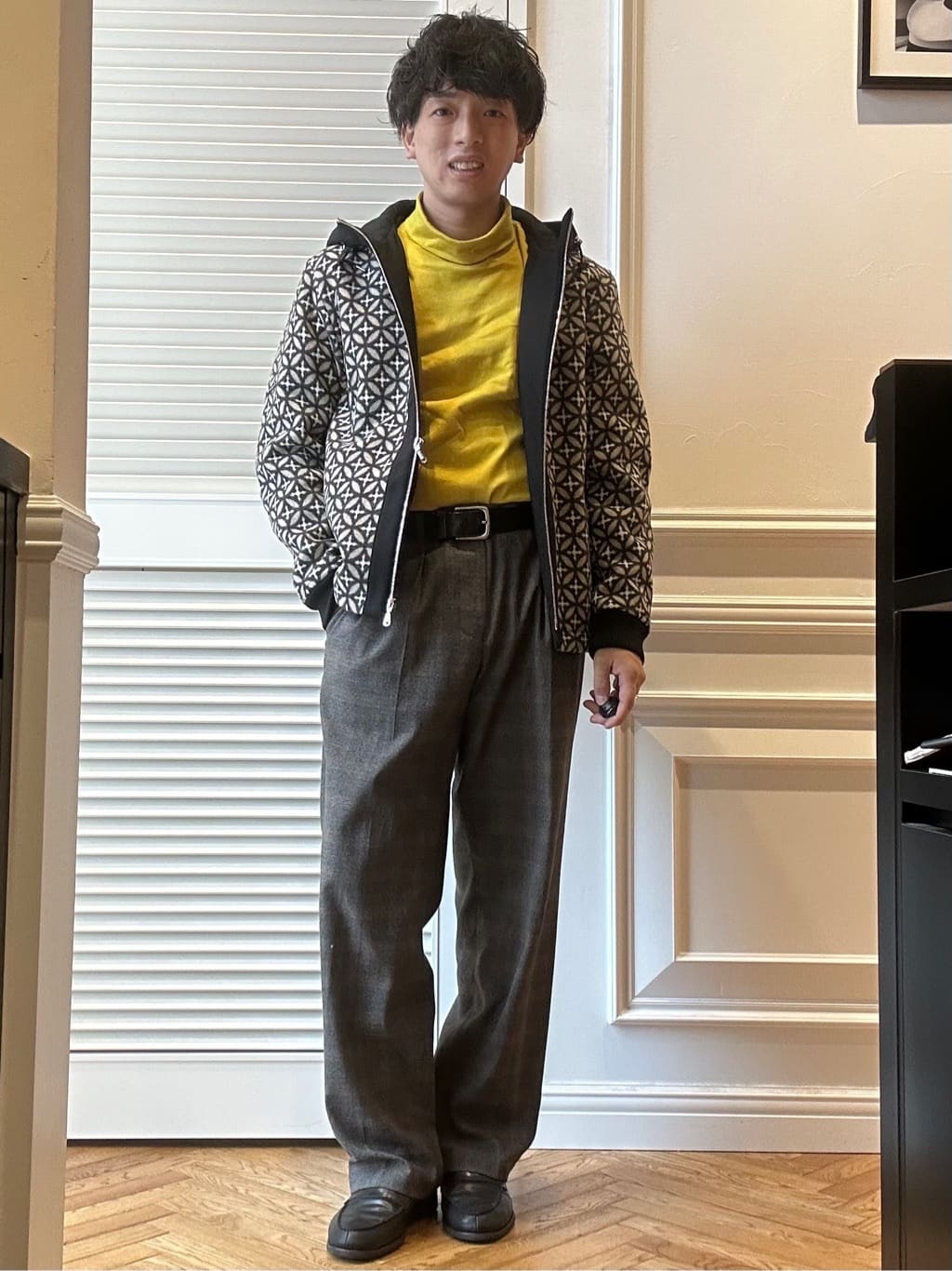 須田　慎二郎さんの「DRESSTERIOR｜【撥水加工/Safari5月号掲載】ローファー」を使ったコーディネート