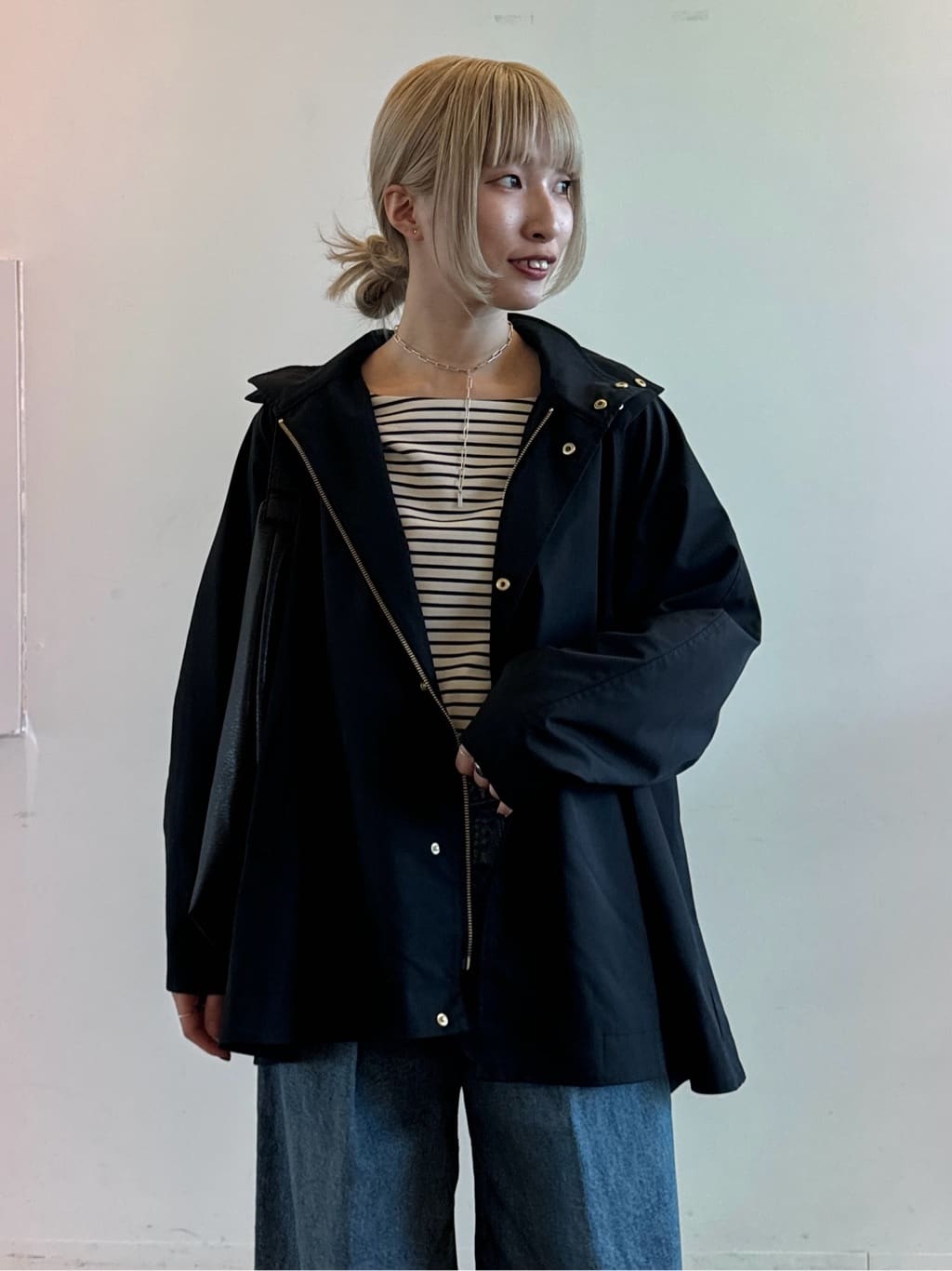 omaさんの「THE SHOP TK｜◆【後ろタック】マウンテンパーカ/洗える」を使ったコーディネート