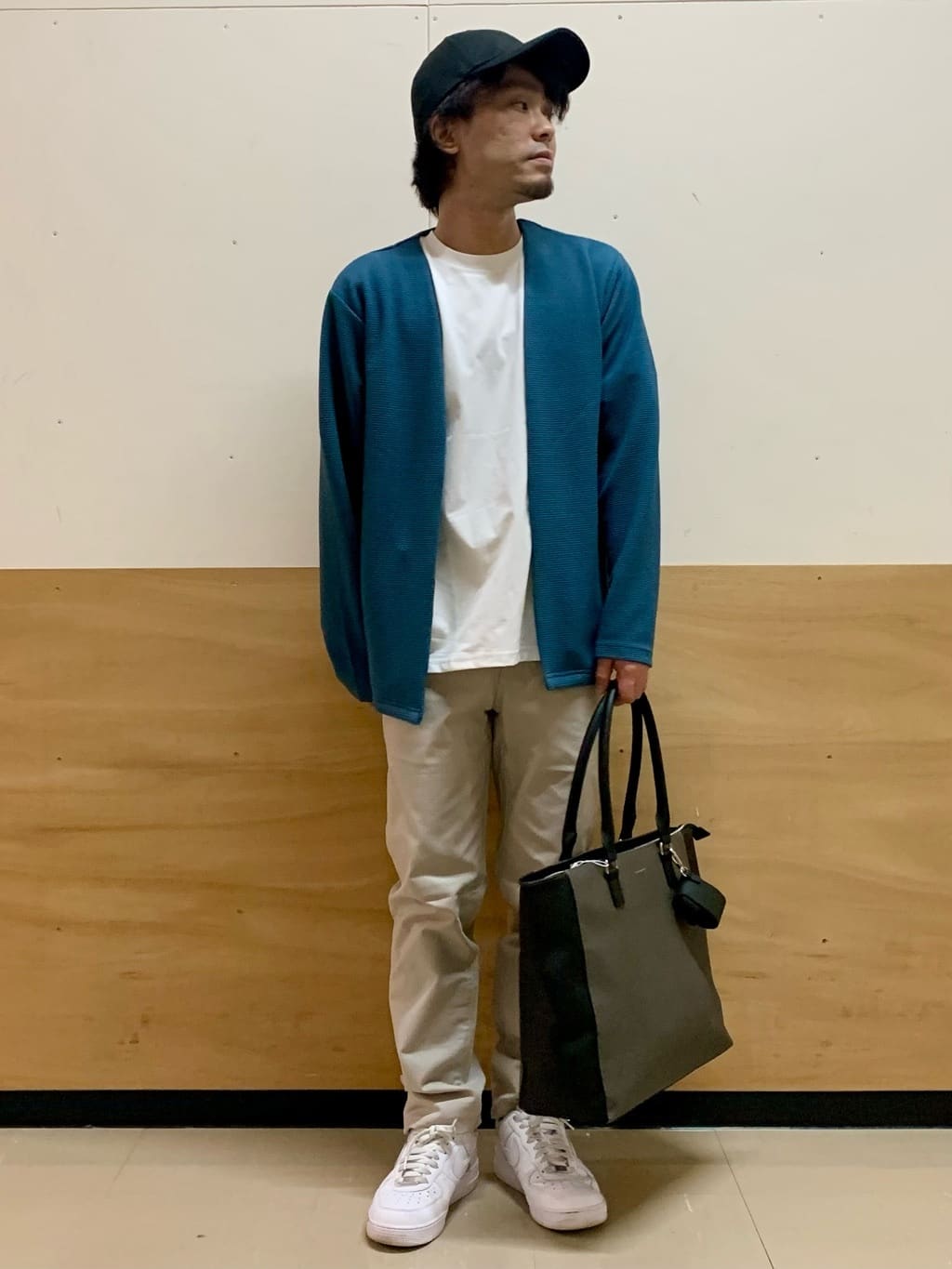 MATUさんの「THE SHOP TK｜【オールシーズン穿ける！】7DAYSストレッチへリンボンパンツ　ON&hArr;OFF兼用」を使ったコーディネート