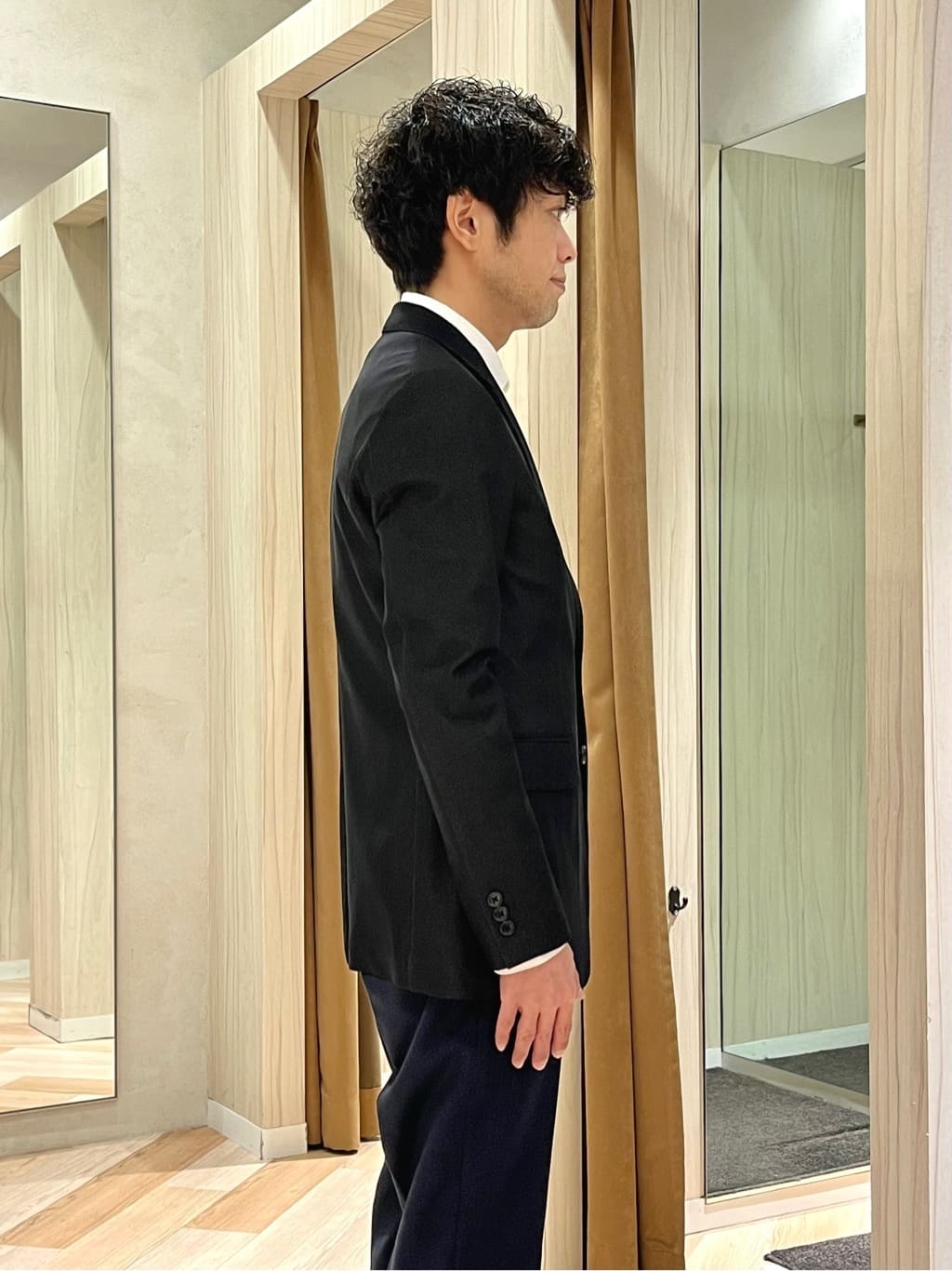 URAさんの「TAKEO KIKUCHI｜【ウールカシミヤブレンド】ビーバー調 スタンドカラー コート」を使ったコーディネート