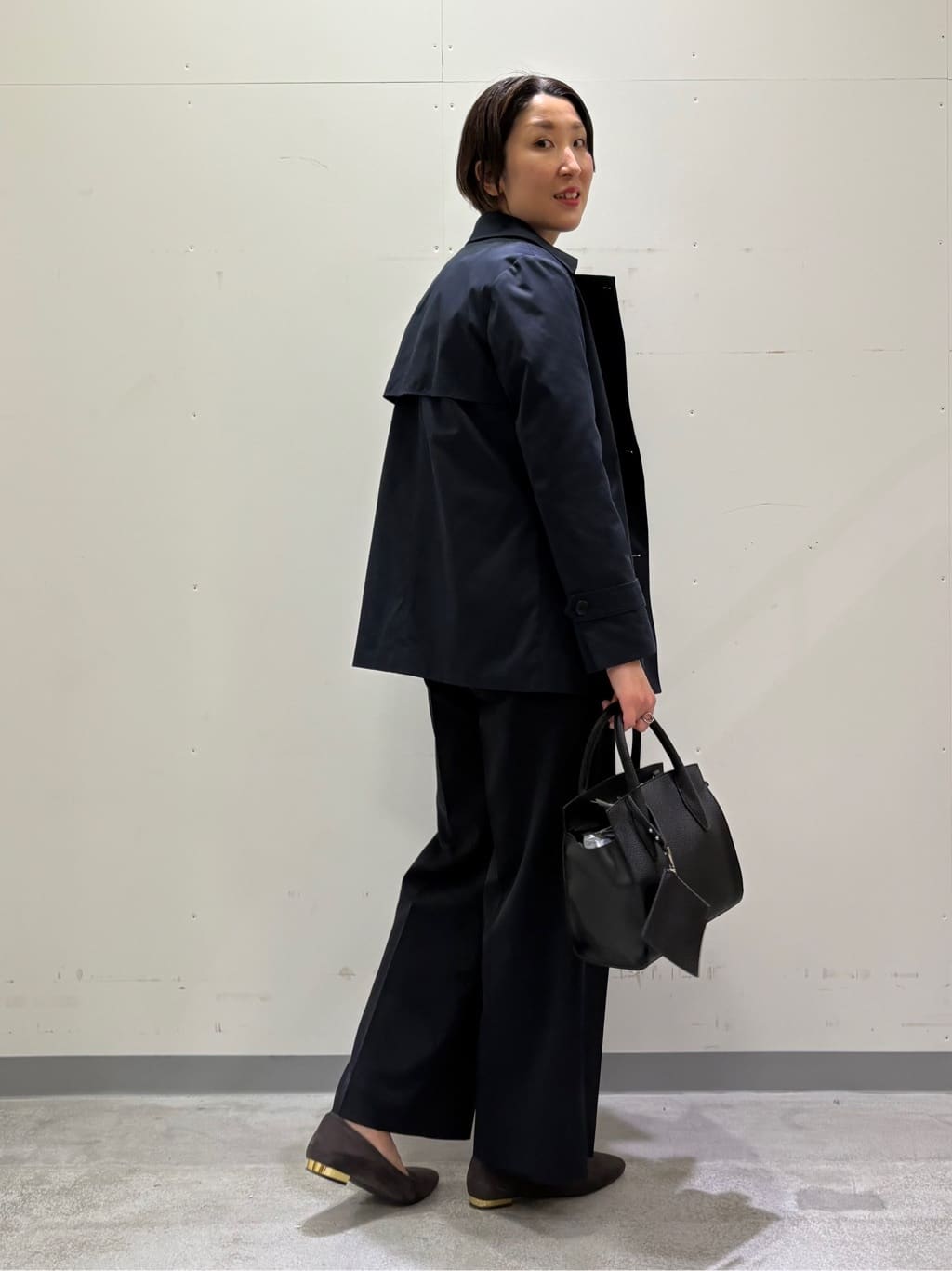 yuriさんの「INDIVI｜【洗える／UVケア／スーツ】ストレッチワイドパンツ」を使ったコーディネート