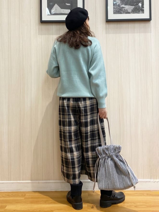 natsuさんの「SHOO･LA･RUE｜◆【S-LL】衿レースハイネックリブトップス」を使ったコーディネート