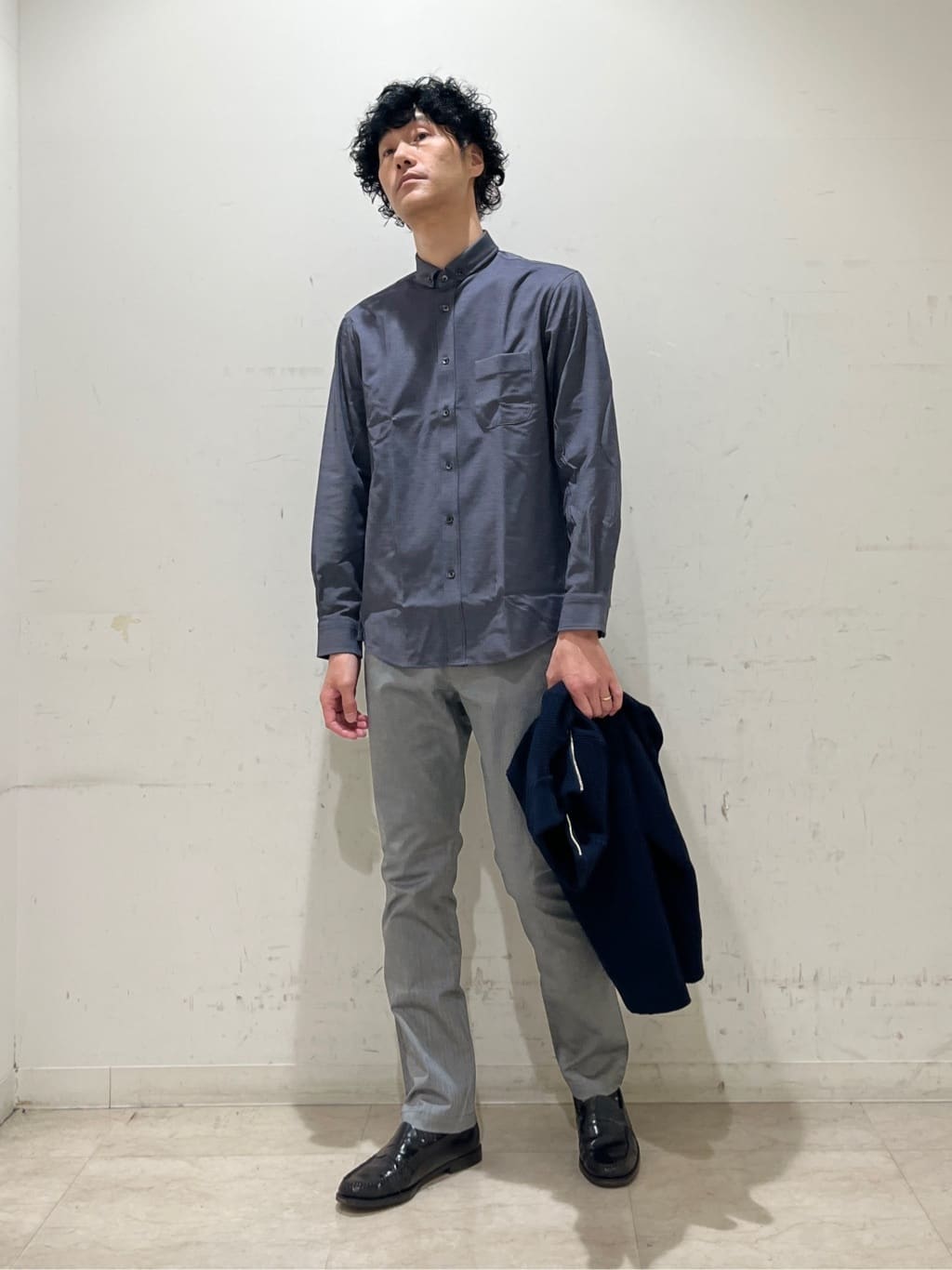 mutoさんの「TAKEO KIKUCHI｜【全7サイズ&times;8色展開！】トップマルチヘリンボン パンツ」を使ったコーディネート
