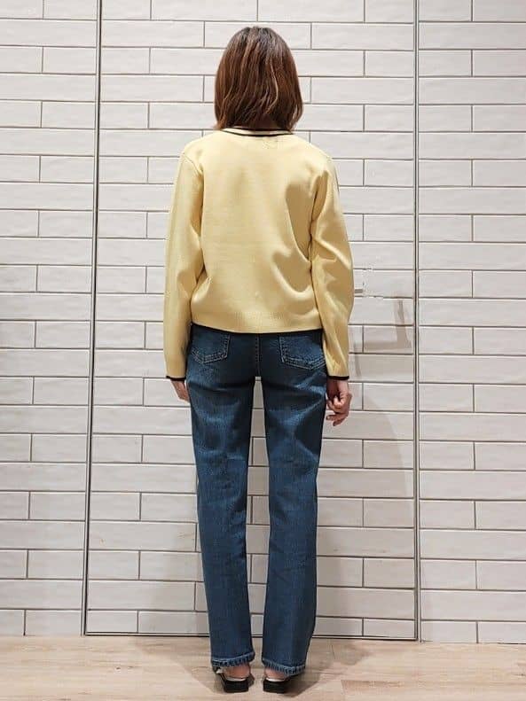 ryonさんの「OPAQUE.CLIP｜◆《美人百花掲載》配色ラインカーディガン／アンサンブル対応【洗濯機洗い可】」を使ったコーディネート
