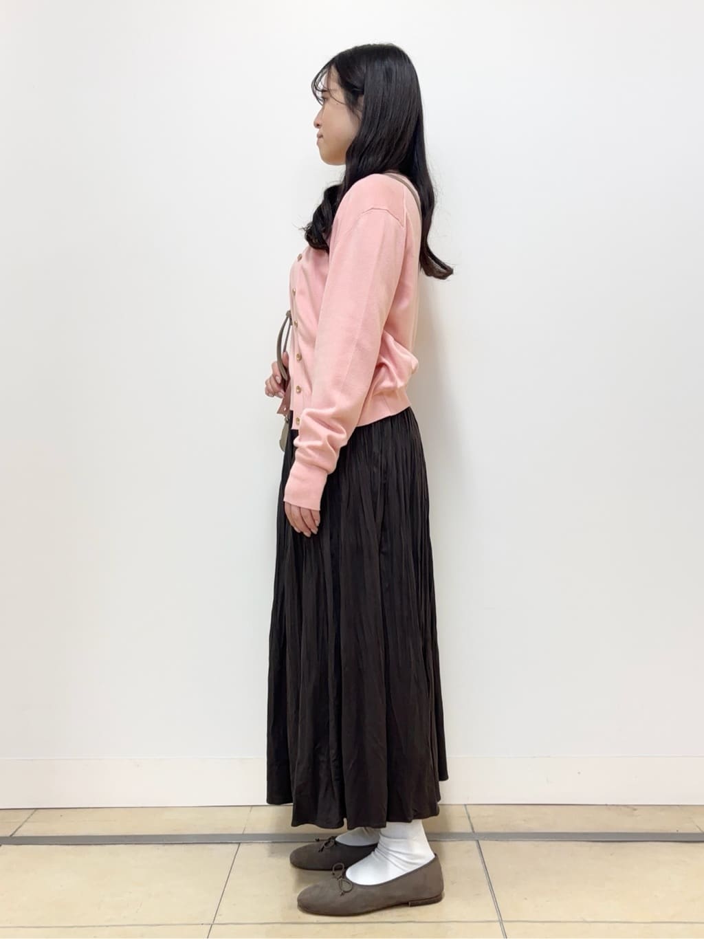 あやかさんの「UNTITLED｜◆【アンサンブル可能/6色展開】スパンレーヨン プルオーバーニット」を使ったコーディネート