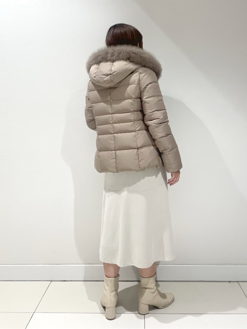 YUUKIさんの「INDIVI｜【名品／撥水／抗菌防臭】ショート リサイクルダウンコート」を使ったコーディネート