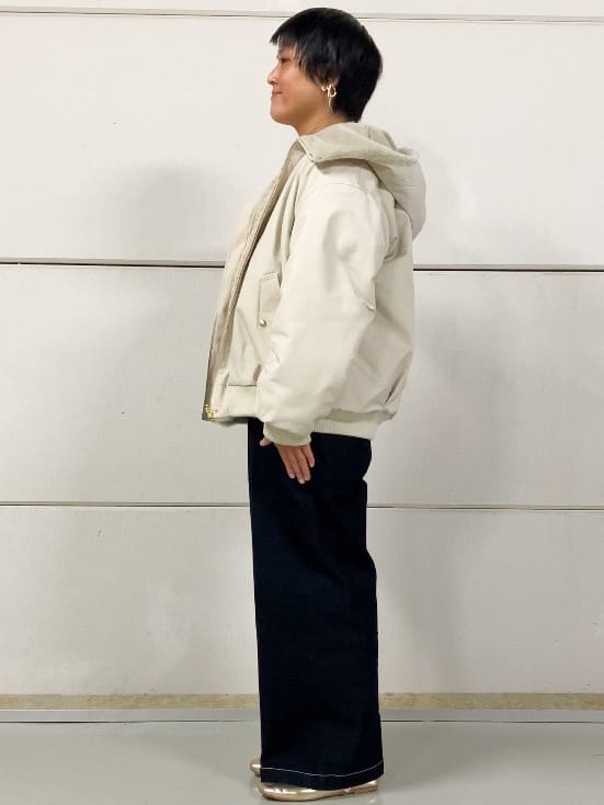 Rさんの「THE SHOP TK｜【美脚/オ―ルシーズン】デニムマリンパンツ/洗濯機OK」を使ったコーディネート