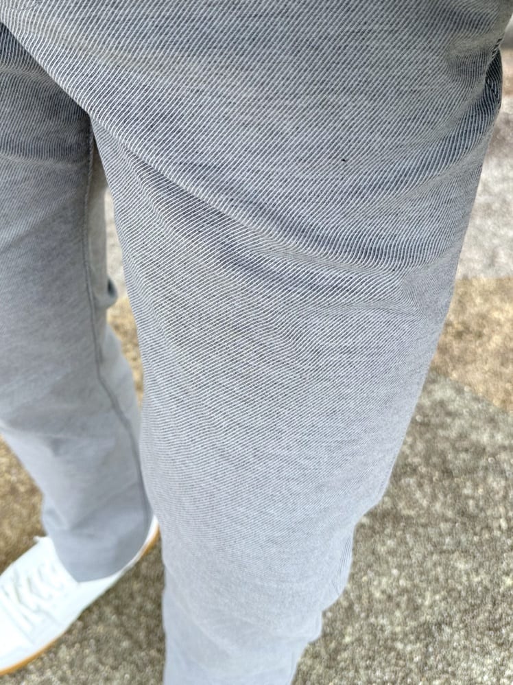 イッシーさんの「TAKEO KIKUCHI｜【Made in JAPAN】播州織 ストレッチ パンツ」を使ったコーディネート