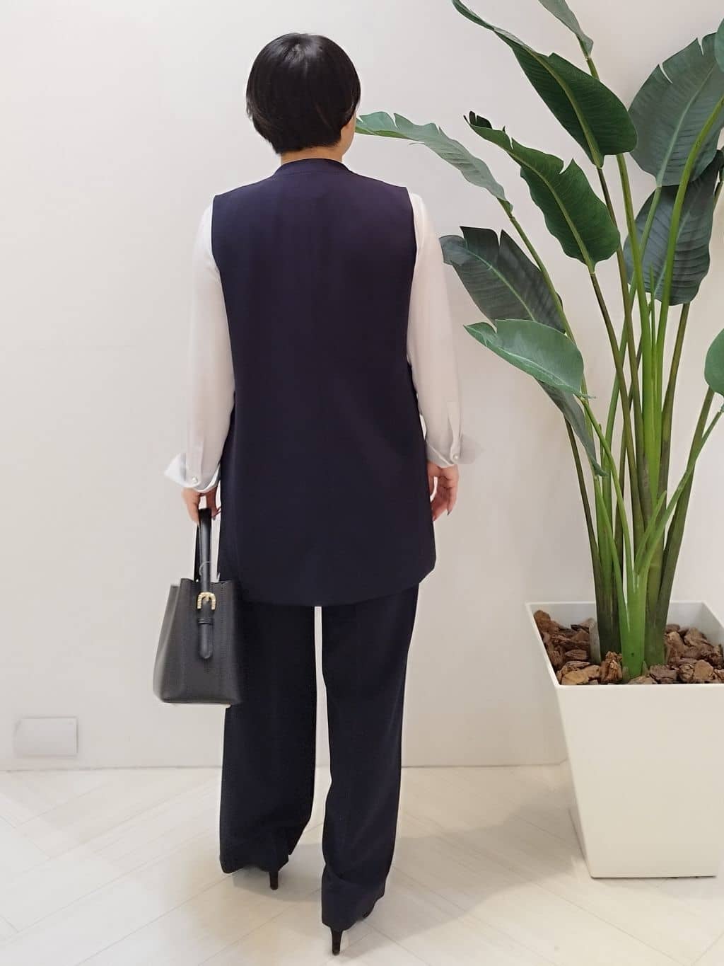 s u g iさんの「UNTITLED｜【セレモニー】パール調フリークリップネックレス」を使ったコーディネート