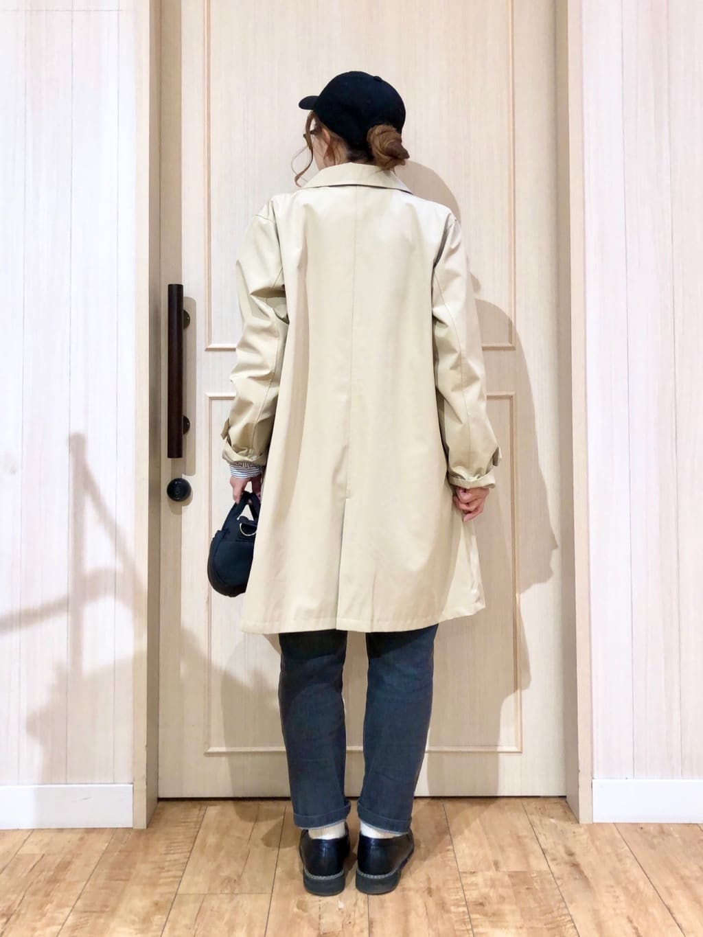 YOUさんの「SHOO･LA･RUE｜◆【S-LL/撥水/防花粉】オンにもオフにも ステンカラーコート」を使ったコーディネート