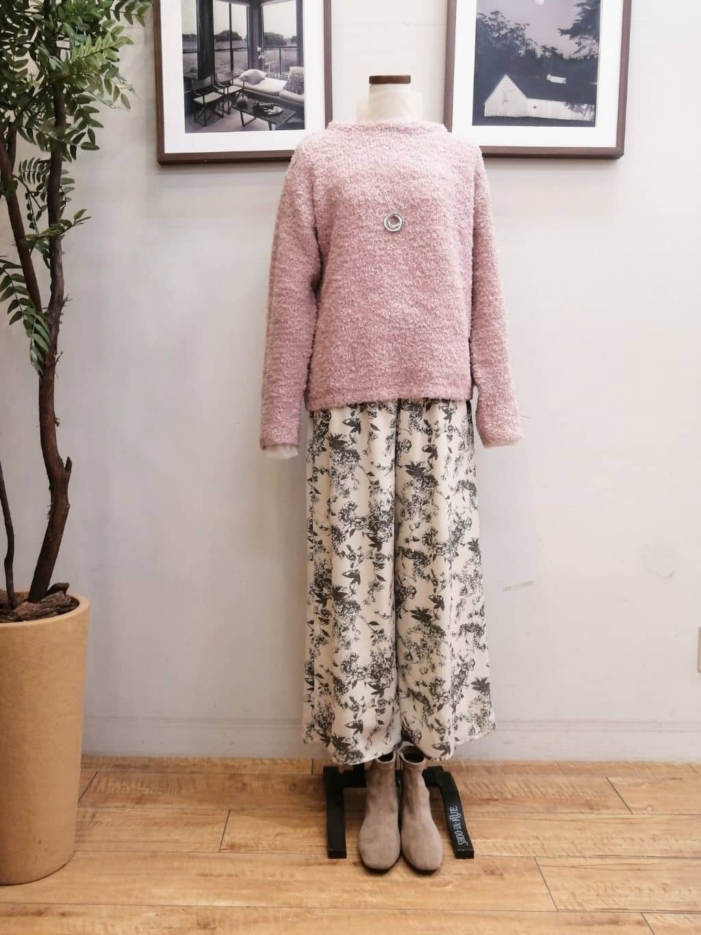 maiさんの「SHOO･LA･RUE｜◆【S-LL】チュール切替リブインナートップス」を使ったコーディネート