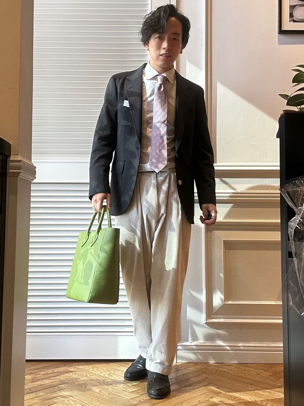 須田　慎二郎さんの「DRESSTERIOR｜【撥水加工/Safari5月号掲載】ローファー」を使ったコーディネート