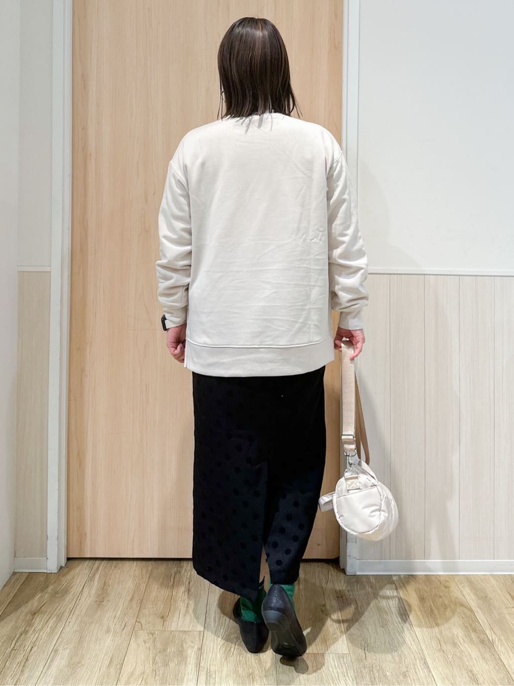 mimoさんの「SHOO･LA･RUE｜◆ストレッチアーモンドトゥパンプス」を使ったコーディネート