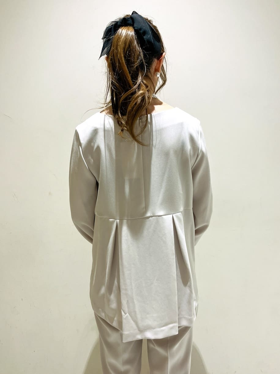 sattoさんの「UNTITLED｜◆【セットアップ可能】ペプラムブラウス」を使ったコーディネート