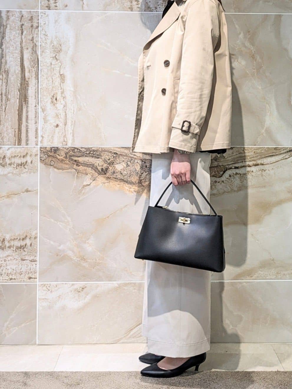 todaさんの「UNTITLED｜◆【朝比奈 彩&times;Oggi&times;UNTITLED スペシャルコラボ】バルーンヘムブラウス」を使ったコーディネート