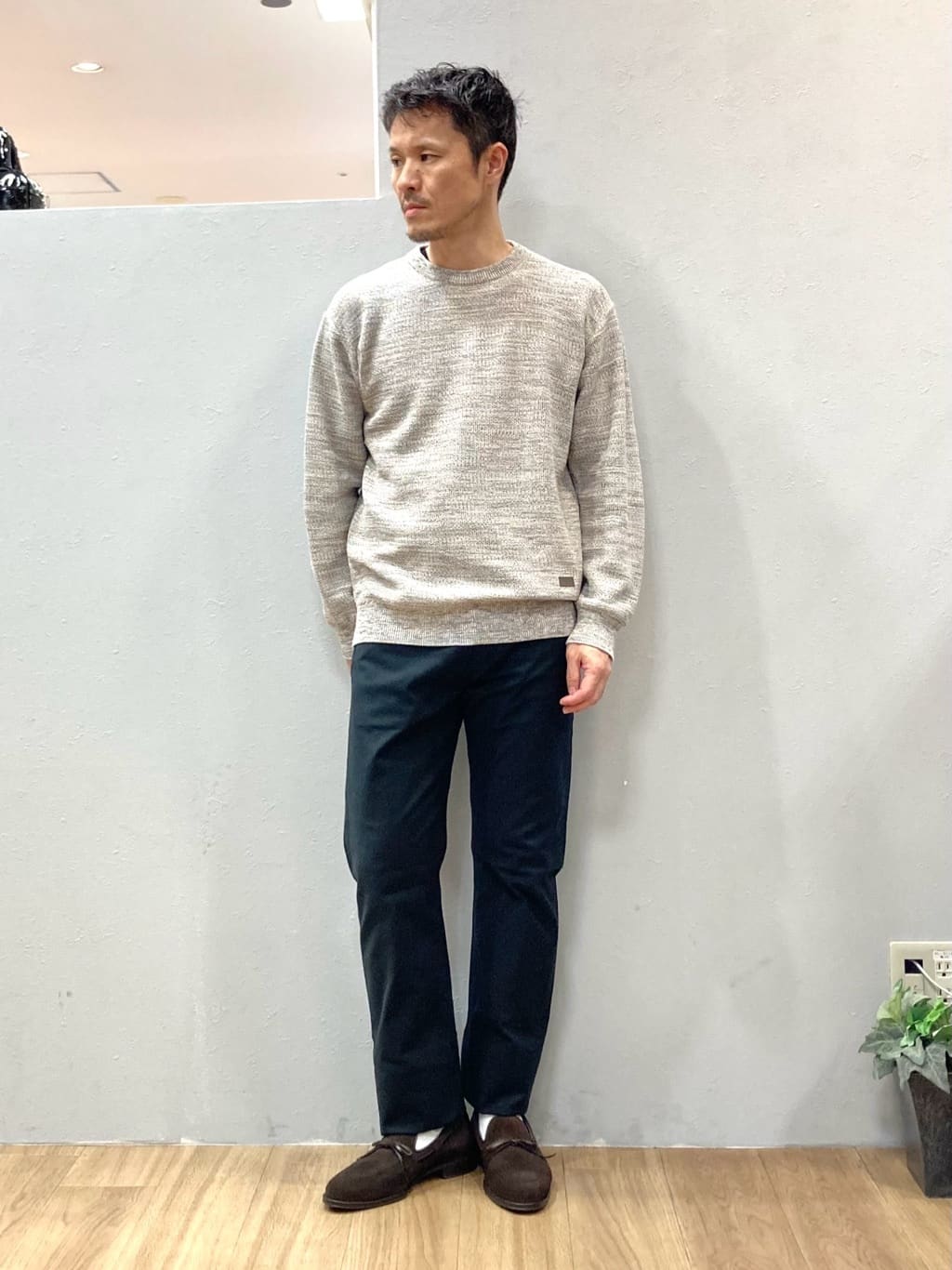 シュンさんの「TAKEO KIKUCHI｜【Made in JAPAN】播州織 ストレッチ パンツ」を使ったコーディネート
