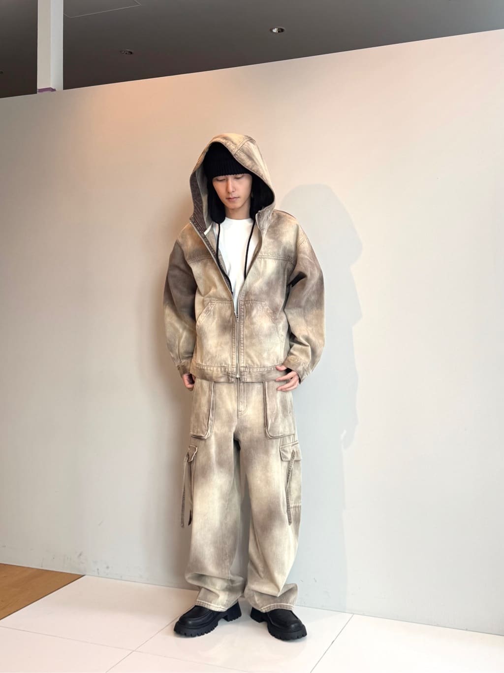 simさんの「tk.TAKEO KIKUCHI｜◆【セットアップ対応】フーデットデニムブルゾン」を使ったコーディネート