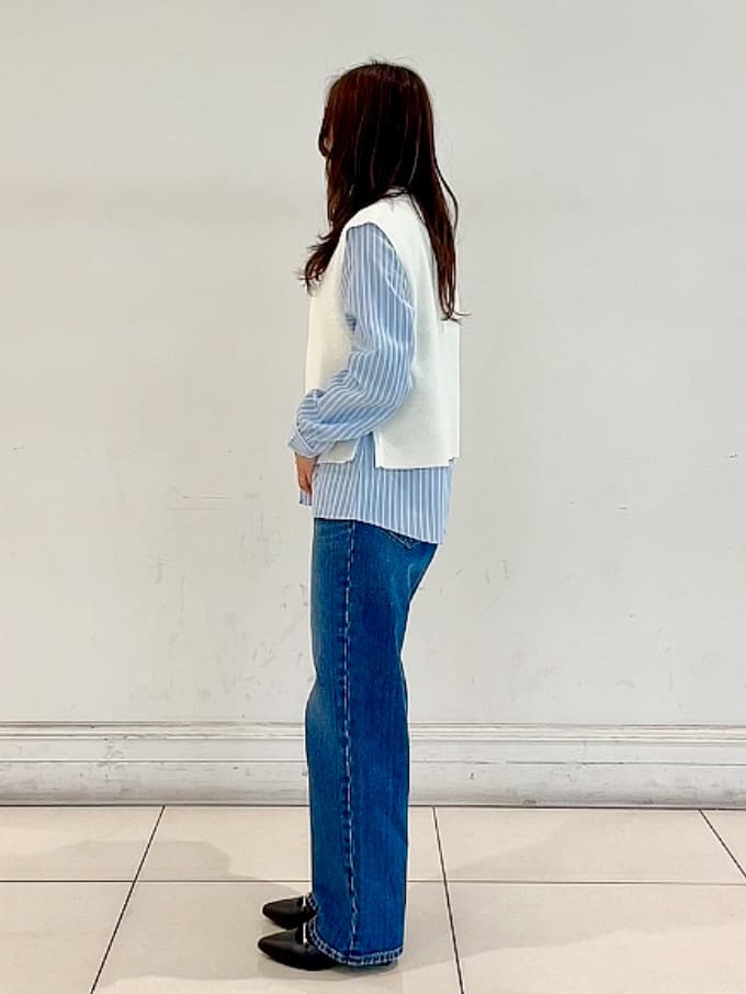 saito.さんの「grove｜◆ベスト&times;シャツSET」を使ったコーディネート