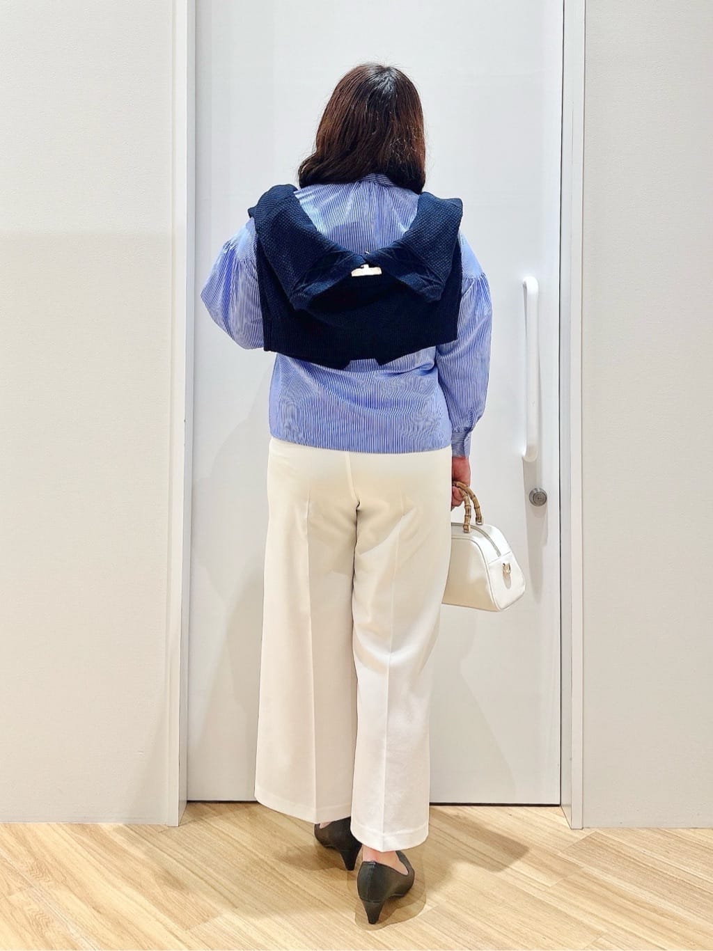 suzuさんの「grove｜【人間工学】つつまれフィットパンプス【入卒対応可】」を使ったコーディネート