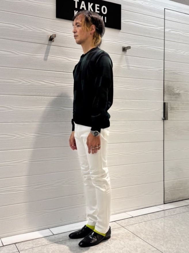 井出恭輔さんの「TAKEO KIKUCHI｜【Sサイズ～】ストレッチ デニム パンツ」を使ったコーディネート
