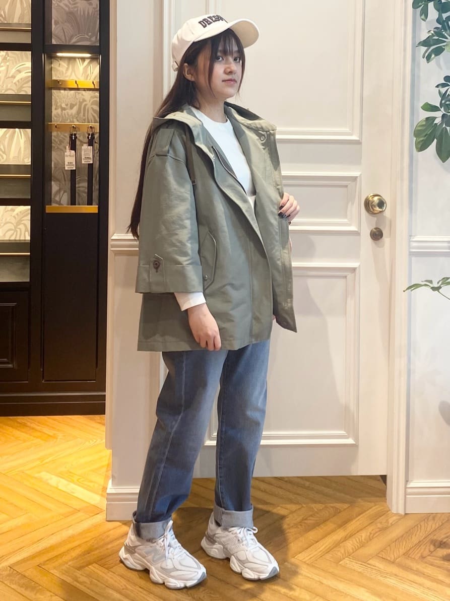 c.wさんの「DRESSTERIOR｜【ウォッシャブル】テーパードコンフォートデニム」を使ったコーディネート