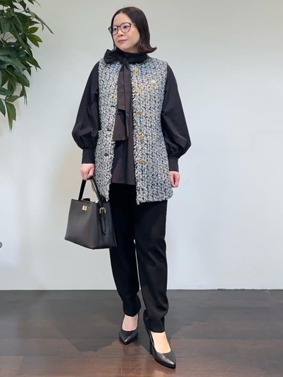 Asamiさんの「UNTITLED｜◆【通勤スーツ】タックテーパードパンツ」を使ったコーディネート