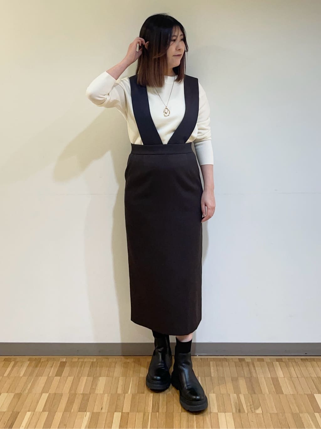 フナキさんの「UNTITLED｜◆ビッグトップネックレス」を使ったコーディネート