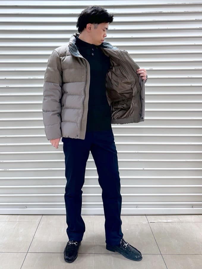 イッシーさんの「TAKEO KIKUCHI｜【オフィスカジュアル対応】ドレス チノパンツ」を使ったコーディネート