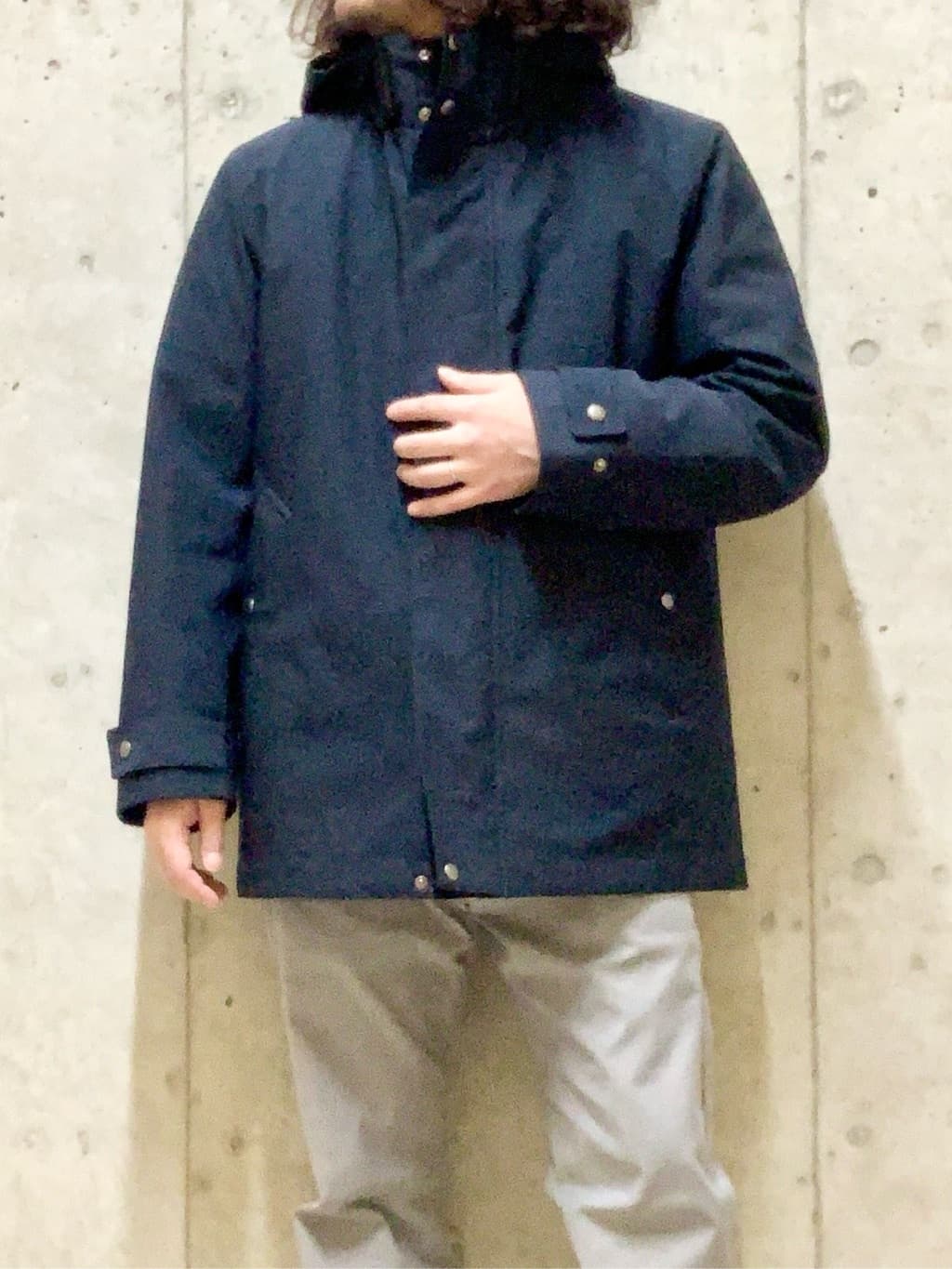 木村剛さんの「TAKEO KIKUCHI｜【Made in JAPAN】播州織 ストレッチ パンツ」を使ったコーディネート