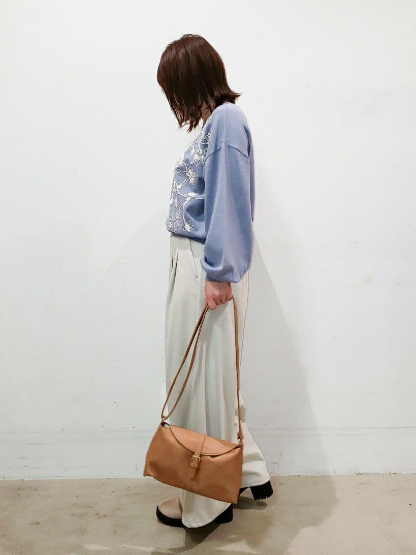 TSUCHIYAさんの「SHOO･LA･RUE｜◆【S-LL】大人のエレガントな着こなしに ラメ刺繍ニット」を使ったコーディネート