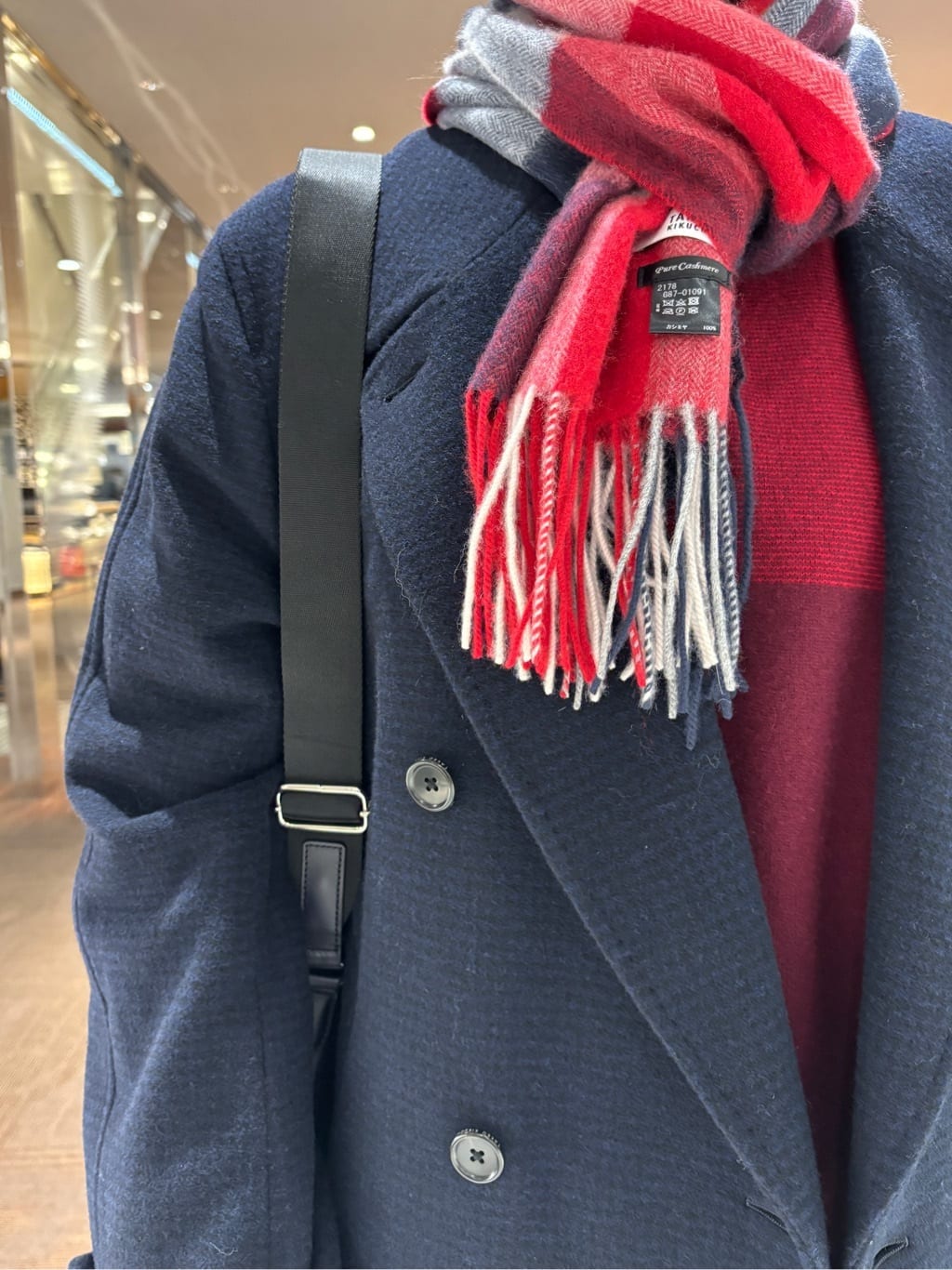 ウミさんの「TAKEO KIKUCHI｜【カシミヤ100%】チェック カシミヤマフラー」を使ったコーディネート