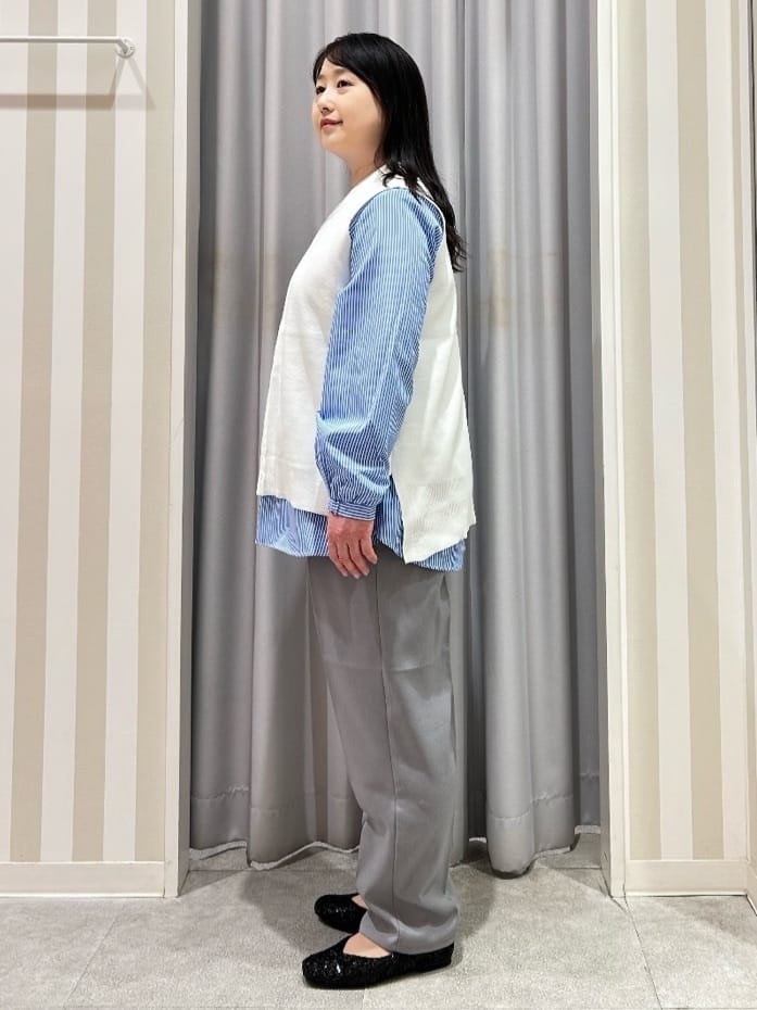 vanseさんの「SHOO･LA･RUE｜◆【S-LL/2点セット】着回し自在 ニットベスト＋フレアブラウス」を使ったコーディネート