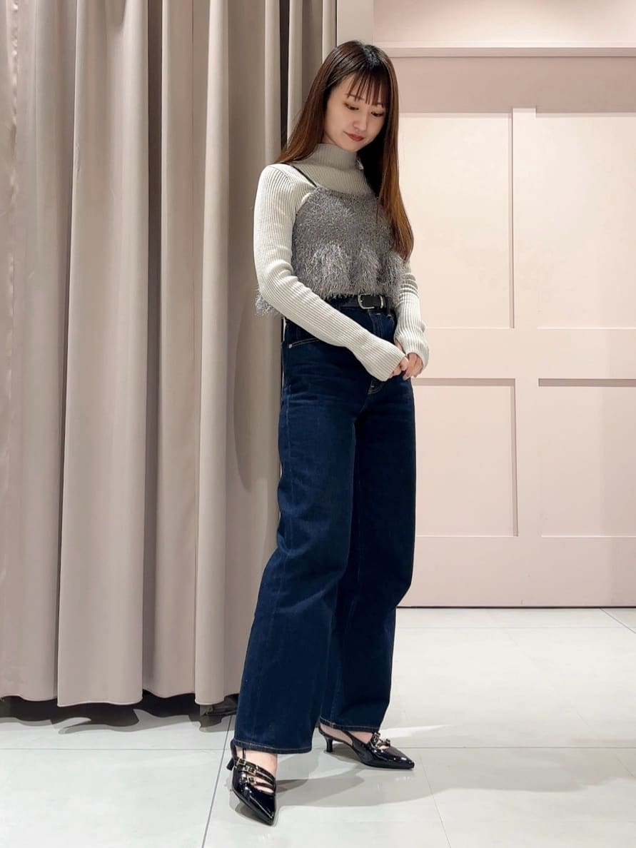 RINAさんの「ESPERANZA｜バックストラップミドルヒールパンプス」を使ったコーディネート
