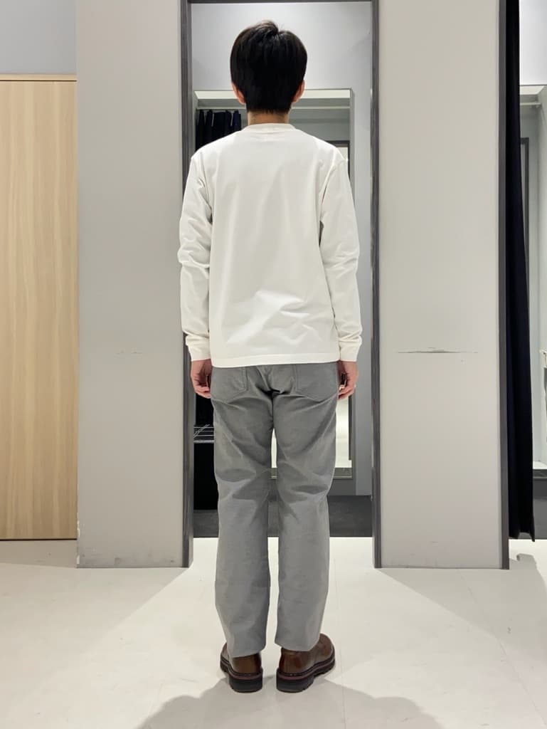 わいずみさんの「TAKEO KIKUCHI｜【Made in JAPAN】播州織 ストレッチ パンツ」を使ったコーディネート