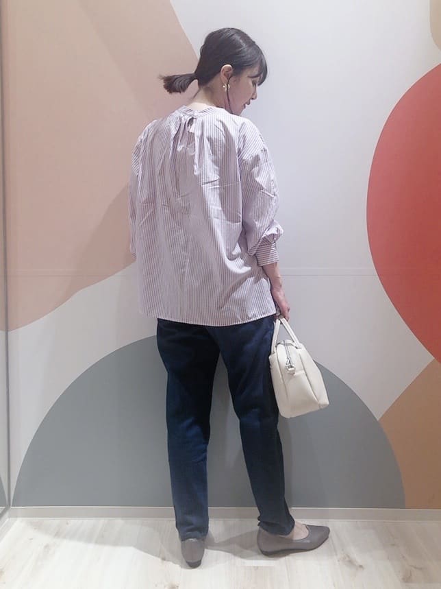 長女さんの「SHOO･LA･RUE｜◆【洗える/SS-3L/美脚シルエット】アクティブ派のデニム イージーテーパードパンツ」を使ったコーディネート