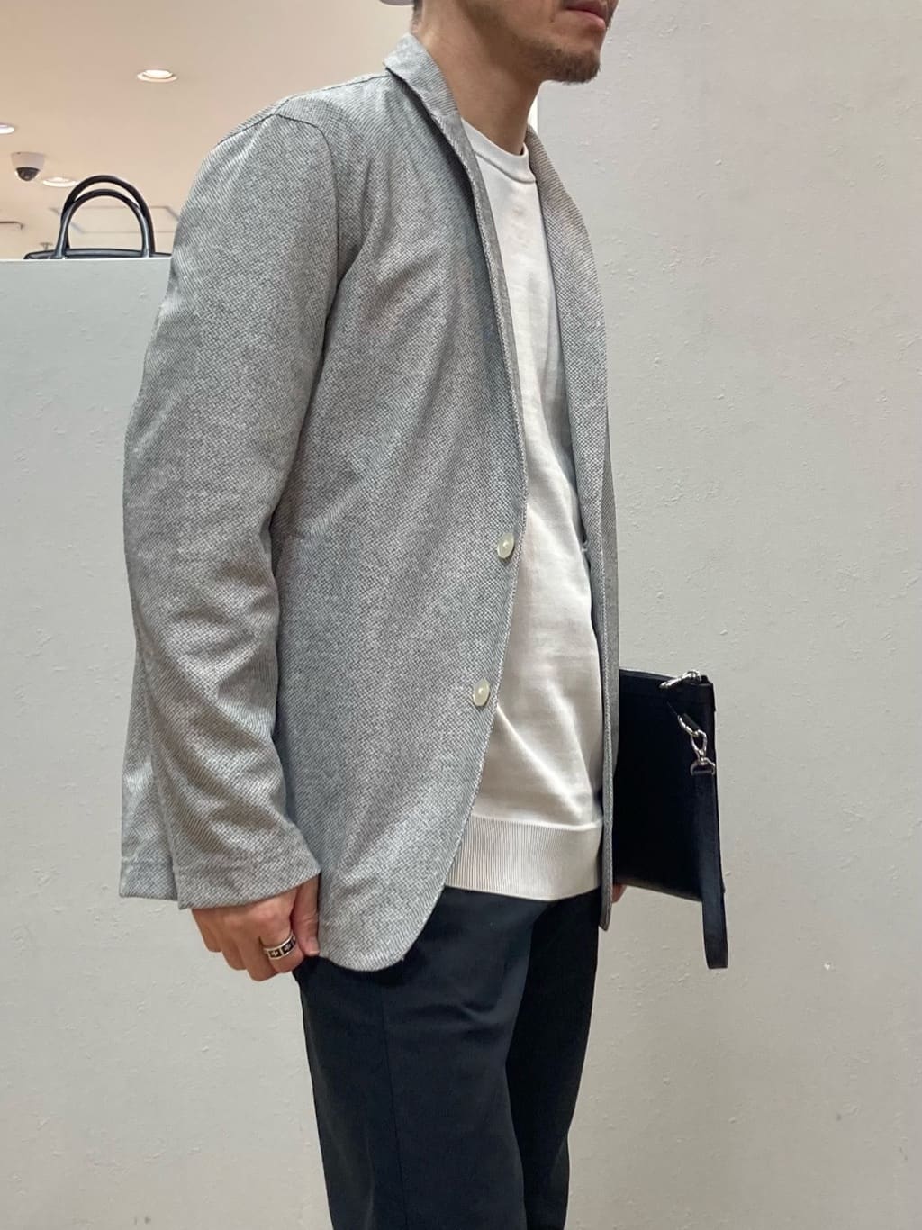 シュンさんの「TAKEO KIKUCHI｜【Made in JAPAN】播州織 ストレッチ パンツ」を使ったコーディネート