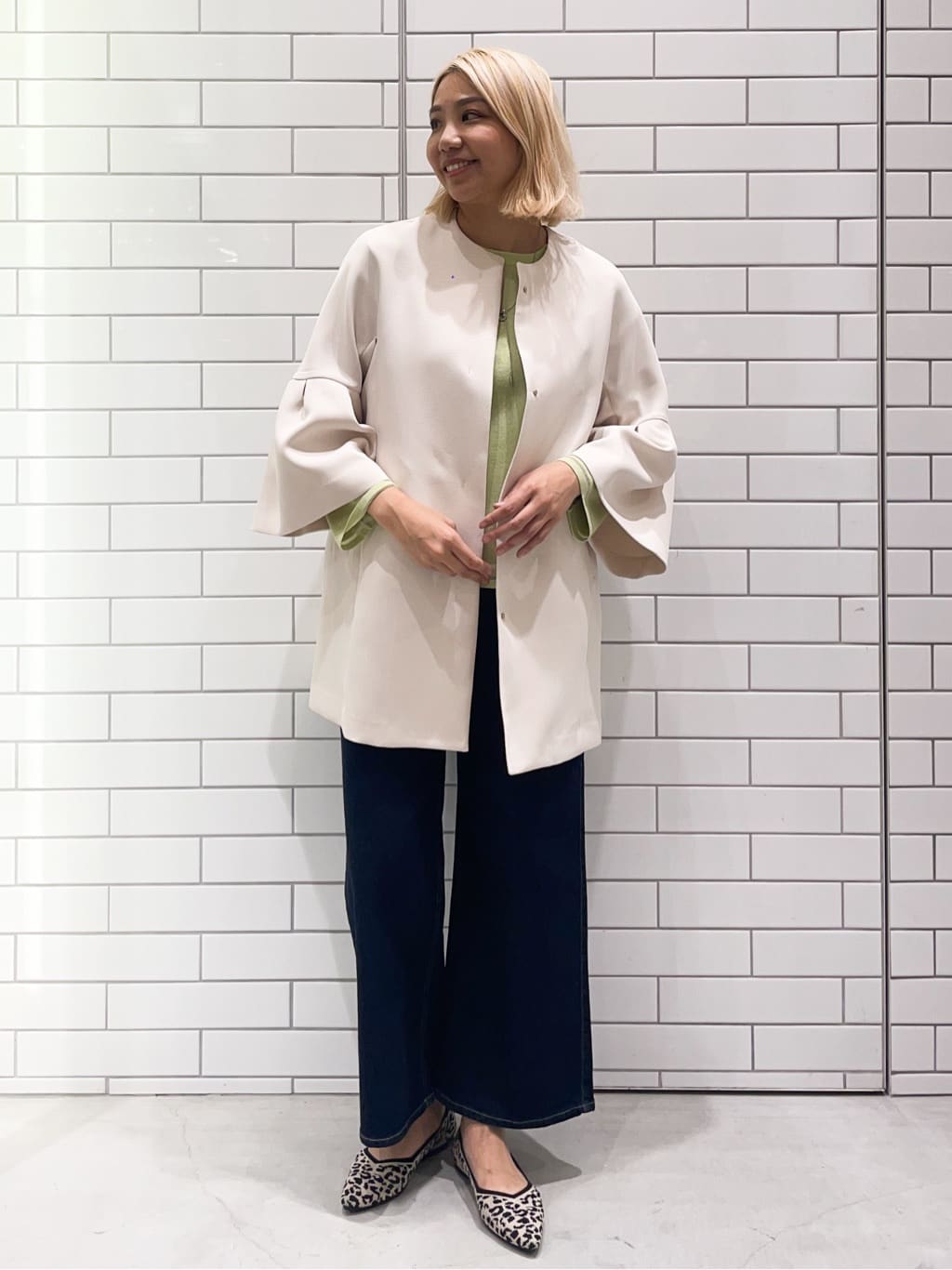 いとうちゃんさんの「OPAQUE.CLIP｜◆フレアスリーブミドルコート【洗える】」を使ったコーディネート