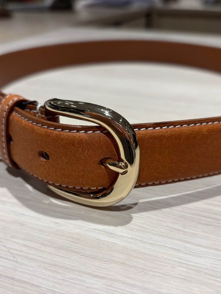 ウミさんの「TAKEO KIKUCHI｜【NAPRON別注】 GARDEN CAP BUCKLE」を使ったコーディネート