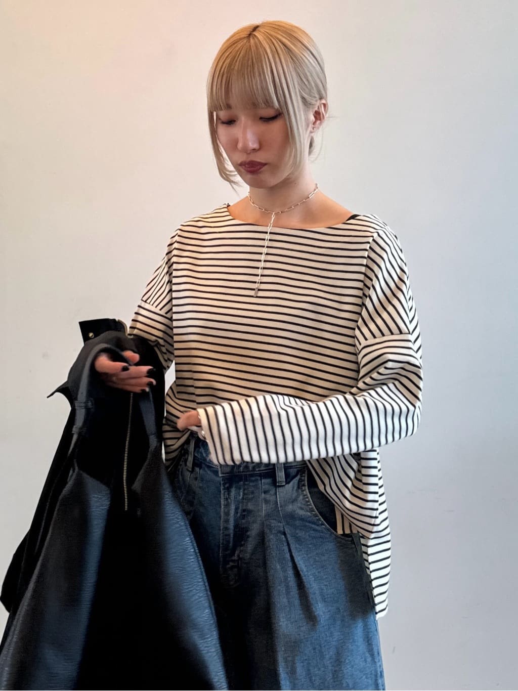 omaさんの「THE SHOP TK｜◆【後ろタック】マウンテンパーカ/洗える」を使ったコーディネート