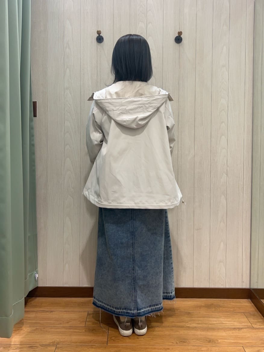 すずさんの「SHOO･LA･RUE｜◆【洗える/S-LL/ちくちくしにくい】大人のための ロゴ入りスウェットライクニット」を使ったコーディネート