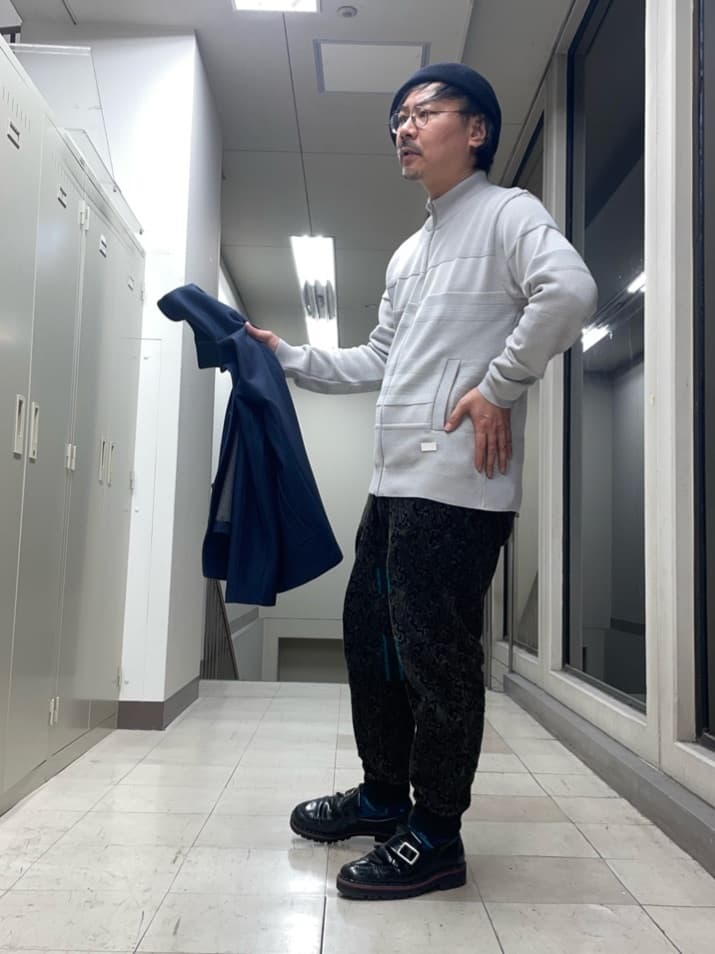 MAKOTO AIさんの「TAKEO KIKUCHI｜【DOWN FABRIC】ダウンファブリック スタンドカラーブルゾン」を使ったコーディネート