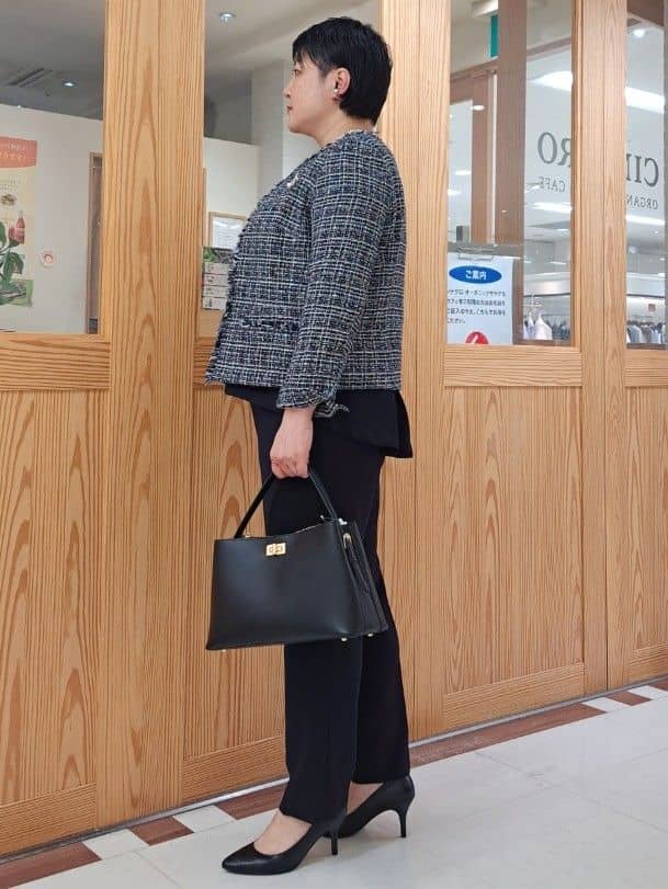 ますこさんの「UNTITLED｜◆【入卒/セレモニー/通勤】ラメツイード ノーカラージャケット」を使ったコーディネート