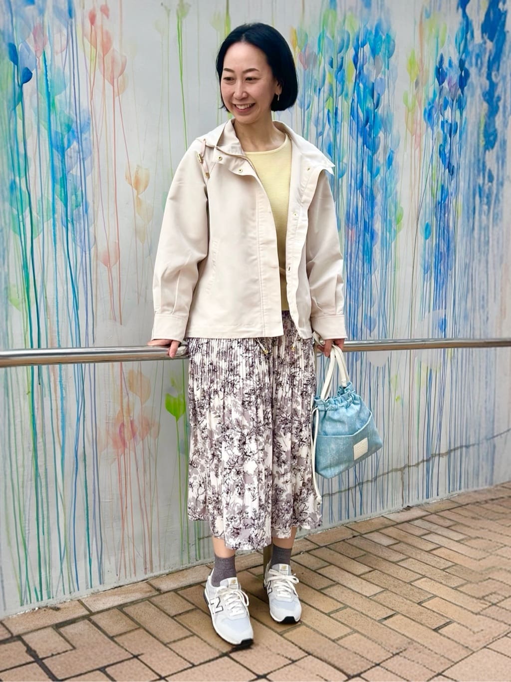 やまださんの「◆【通勤／手洗い可／ウエスト総ゴム】花柄プリーツスカート」を使ったコーディネート